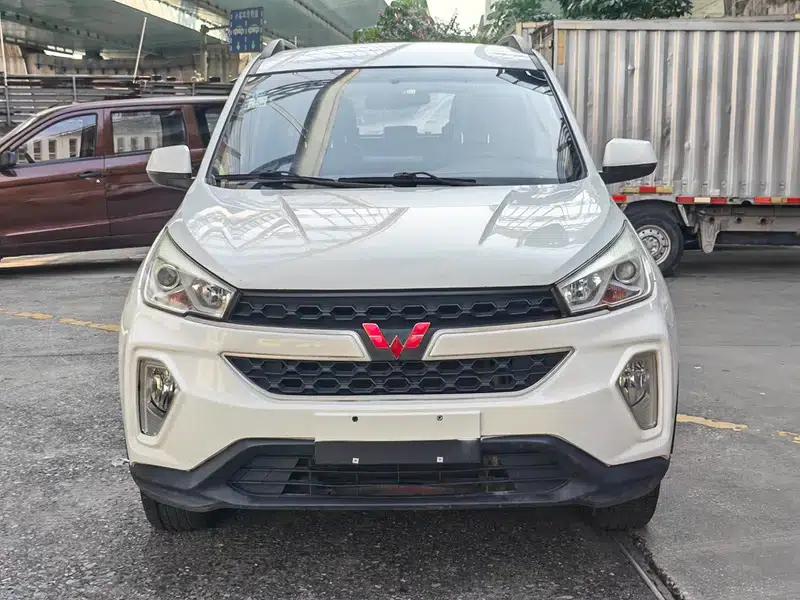 Wuling Hongguang S3 2018 1.5L Manual Deluxe Edition (National V Emission Standard) — миниатюра 2