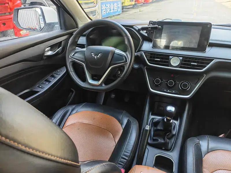 Wuling Hongguang S3 2018 1.5L Manual Deluxe Edition (National V Emission Standard) — миниатюра 12