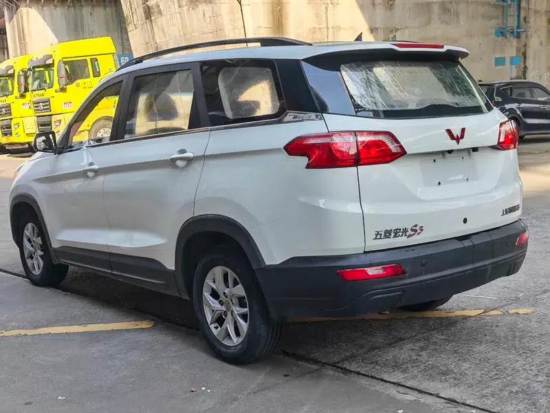 Wuling Hongguang S3 2018 1.5L Manual Deluxe Edition (National V Emission Standard) — миниатюра 5