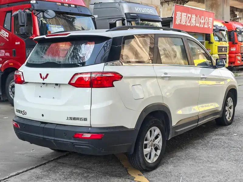 Wuling Hongguang S3 2018 1.5L Manual Deluxe Edition (National V Emission Standard) — миниатюра 7