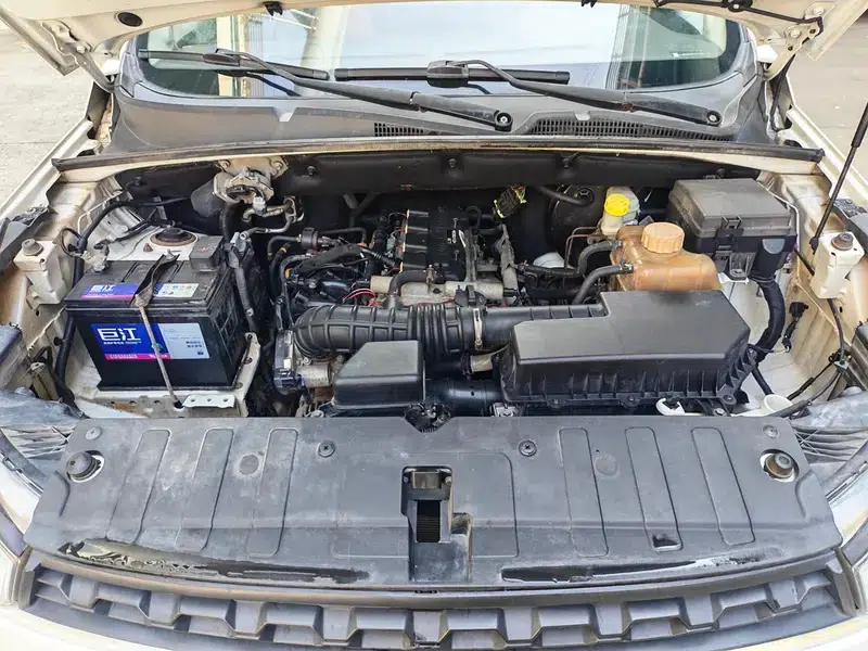 Wuling Hongguang S3 2018 1.5L Manual Deluxe Edition (National V Emission Standard) — миниатюра 8
