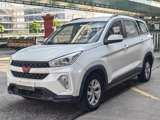Wuling Hongguang S3 2018 1.5L Manual Deluxe Edition (National V Emission Standard)