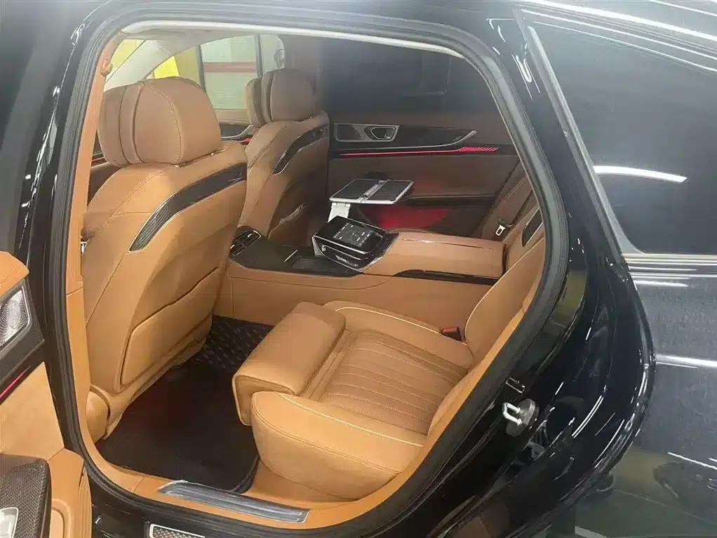 Hongqi H9 2025 3.0T AWD Flagship Private Fashion Edition 4-seater — миниатюра 7