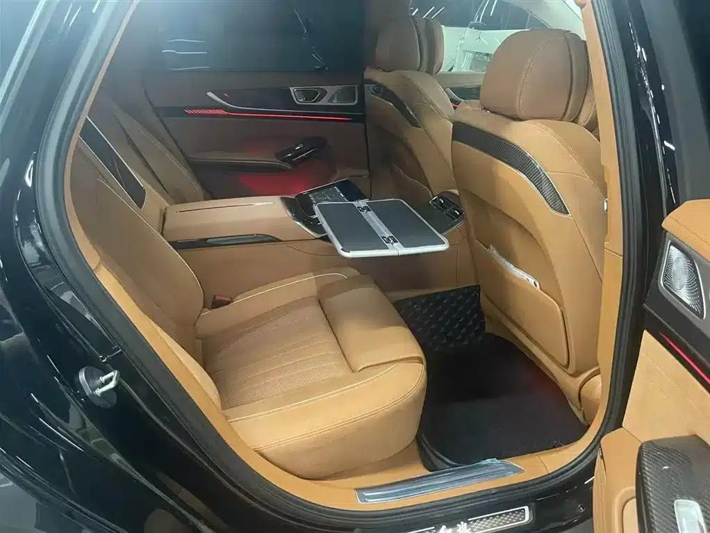 Hongqi H9 2025 3.0T AWD Flagship Private Fashion Edition 4-seater — миниатюра 8
