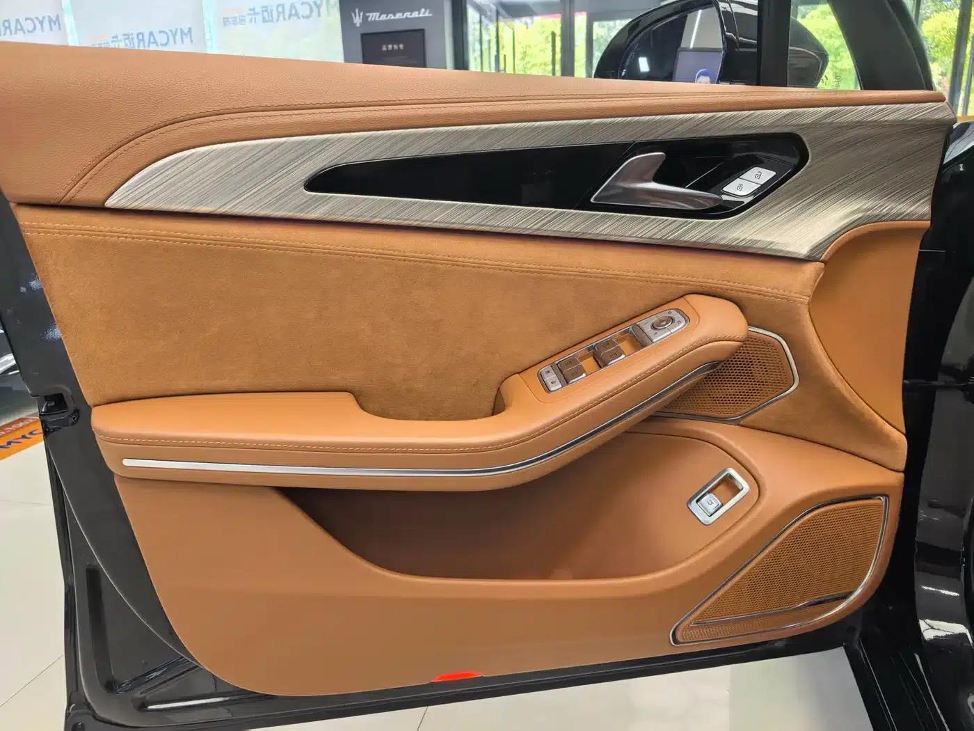 Hongqi H9 2020 2.0T Intelligent Flagship Edition — миниатюра 13