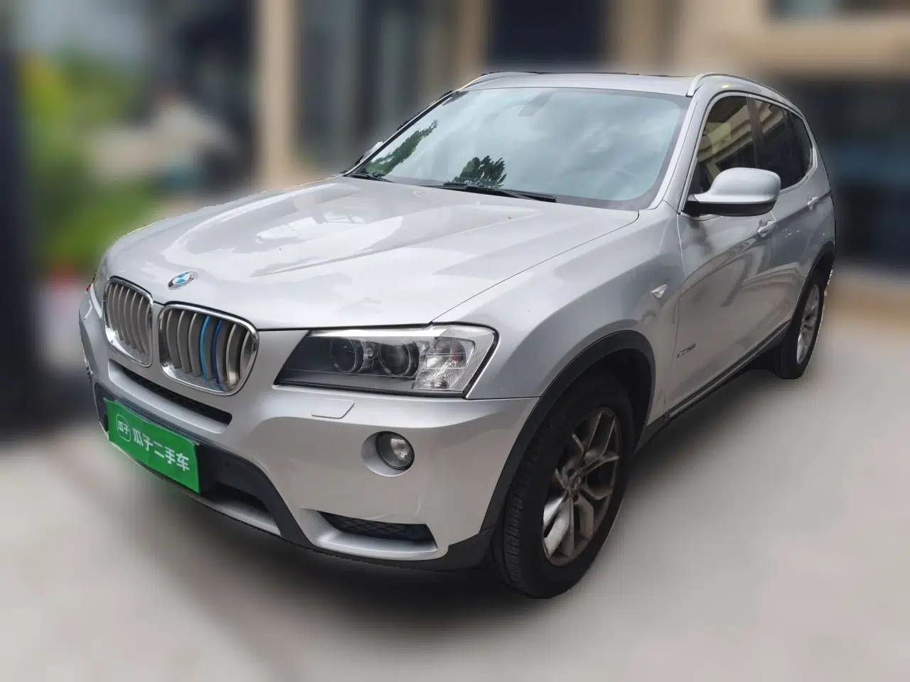 BMW X3 2011 xDrive28i Luxury Model — миниатюра 1