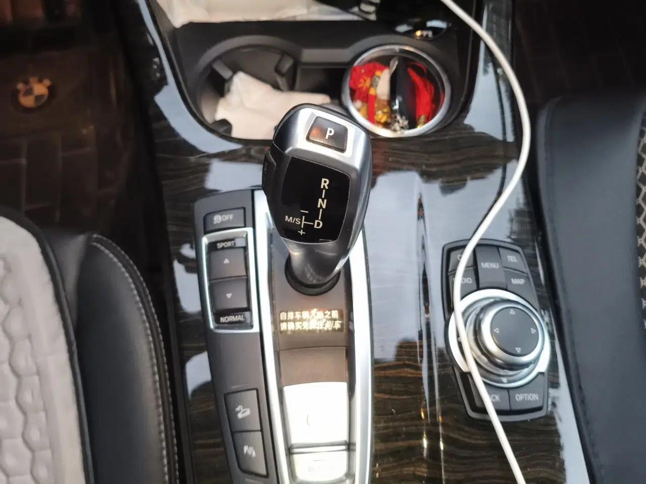 BMW X3 2011 xDrive28i Luxury Model — миниатюра 14