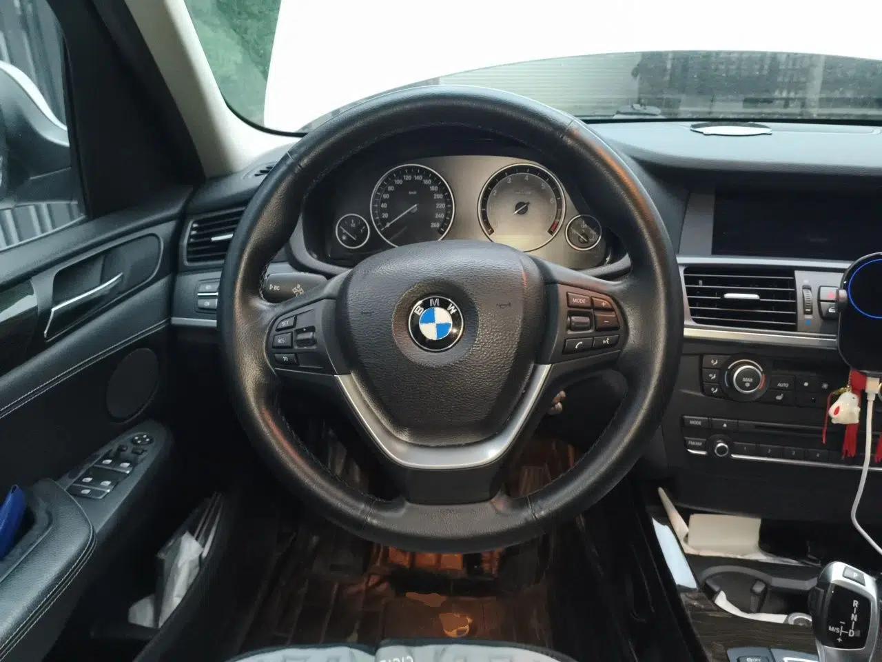BMW X3 2011 xDrive28i Luxury Model — миниатюра 10