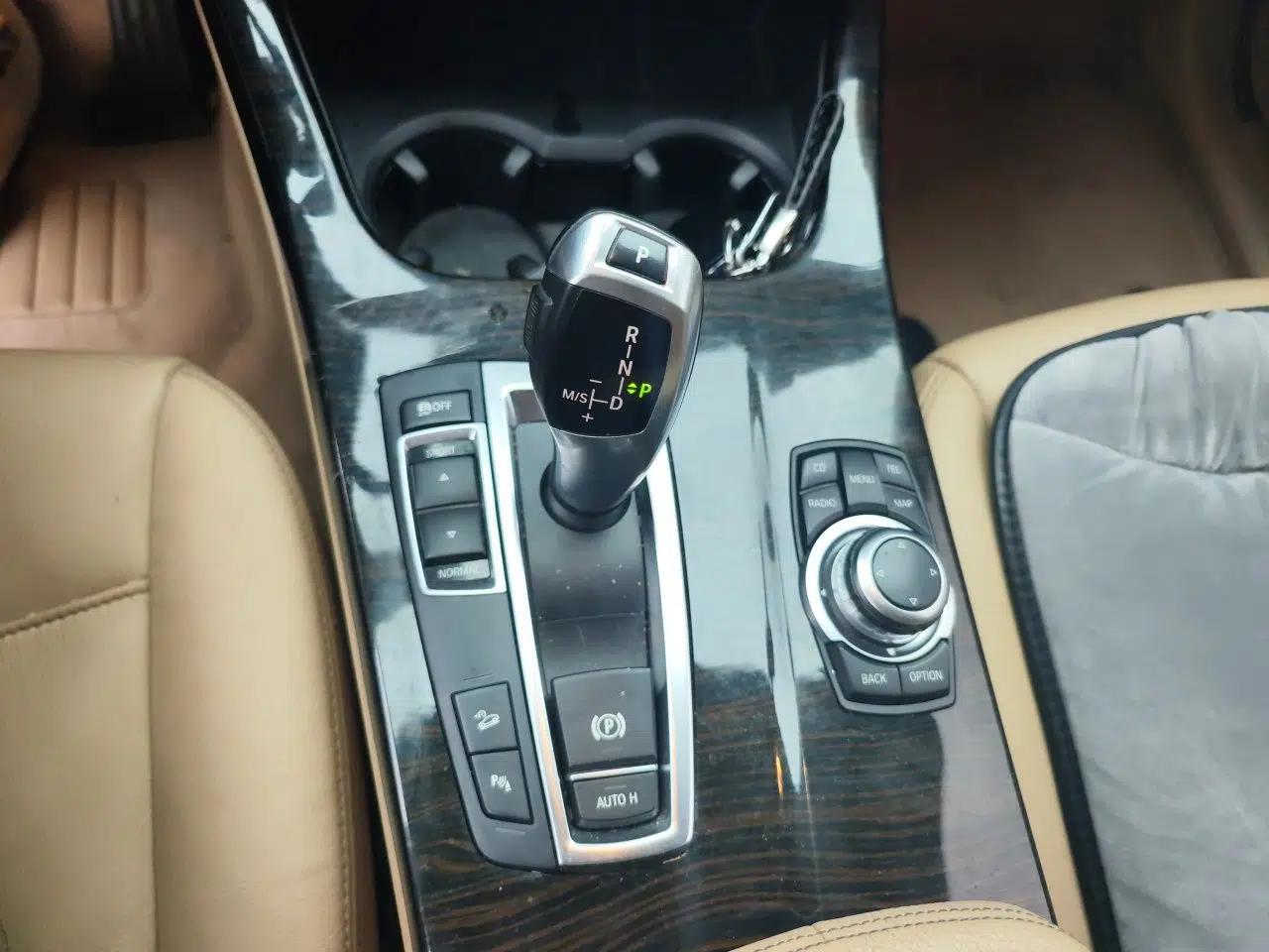 BMW X3 2011 xDrive28i Luxury Model — миниатюра 14