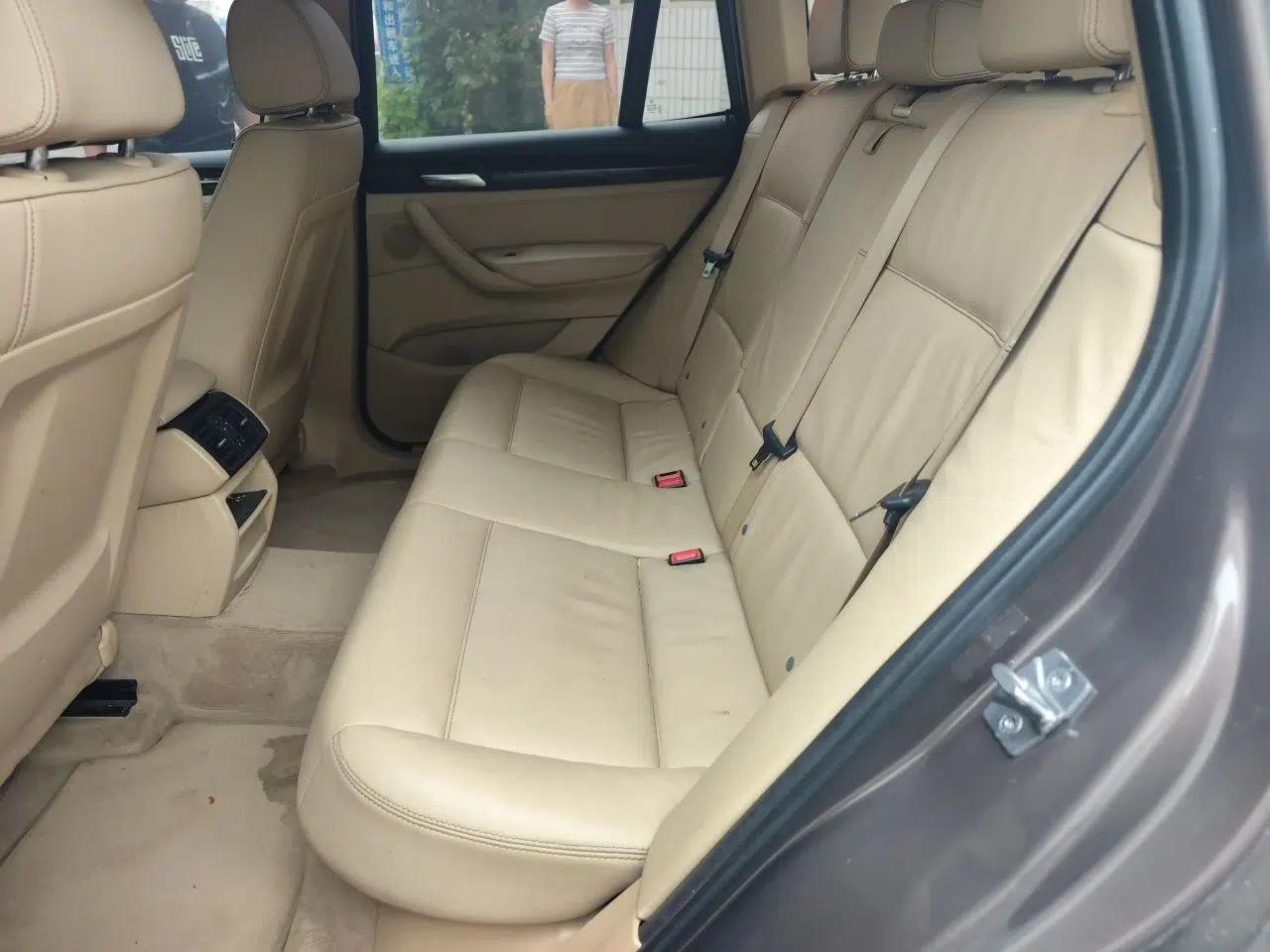 BMW X3 2011 xDrive28i Luxury Model — миниатюра 17