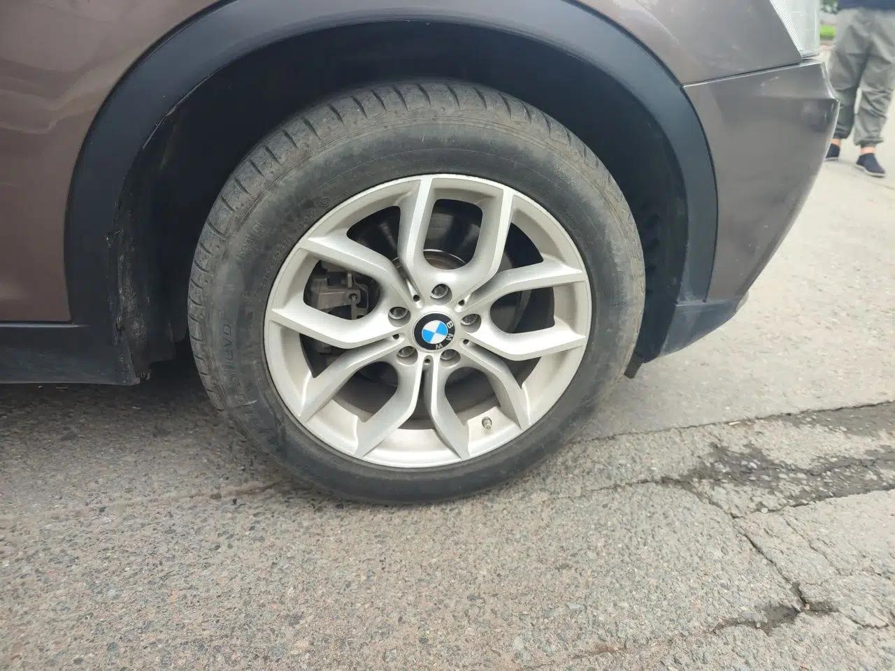 BMW X3 2011 xDrive28i Luxury Model — миниатюра 8