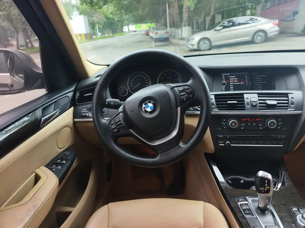 BMW X3 2011 xDrive28i Luxury Model — миниатюра 10