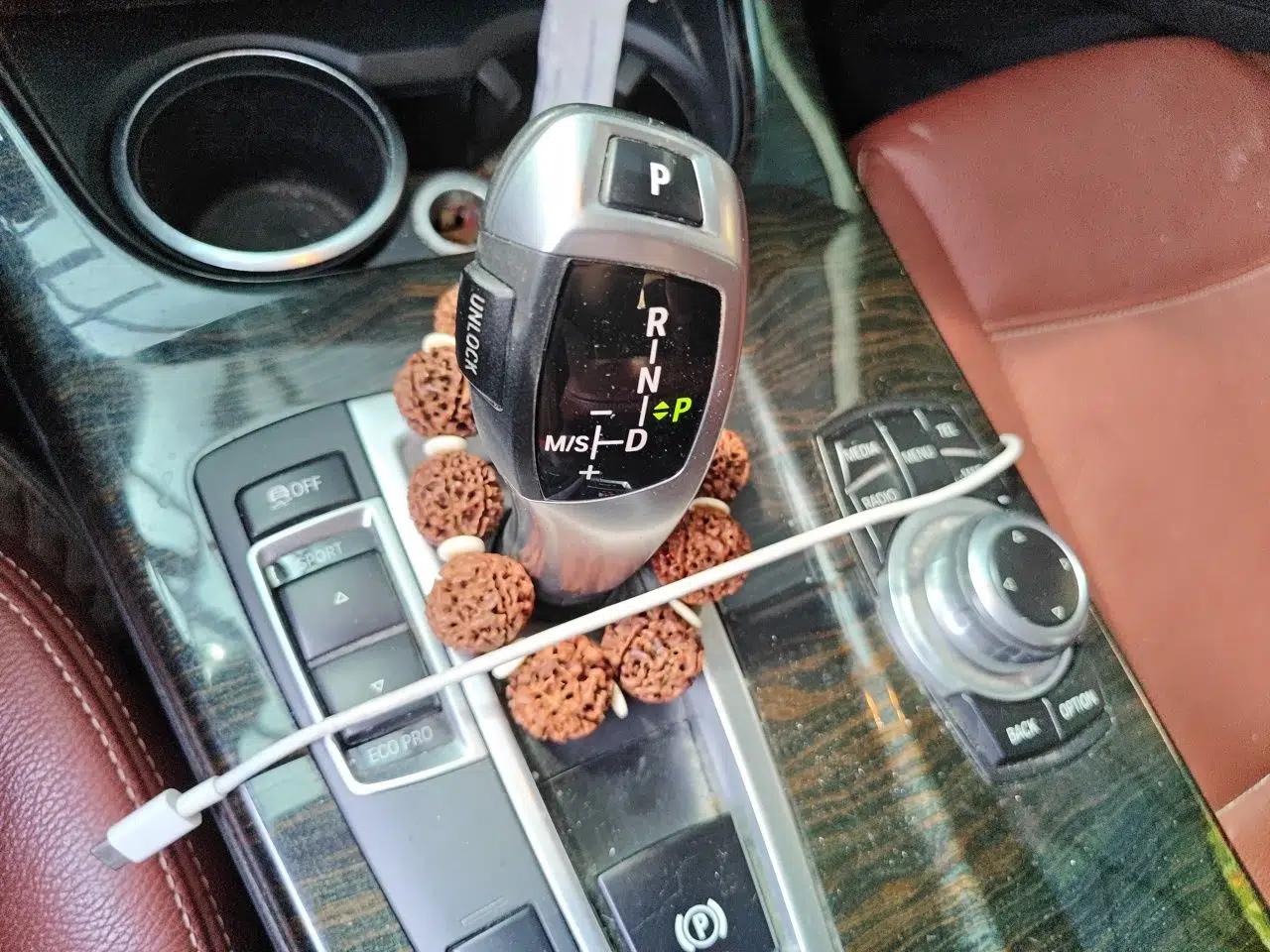BMW X3 2013 Facelifted xDrive20i Luxury Edition — миниатюра 14