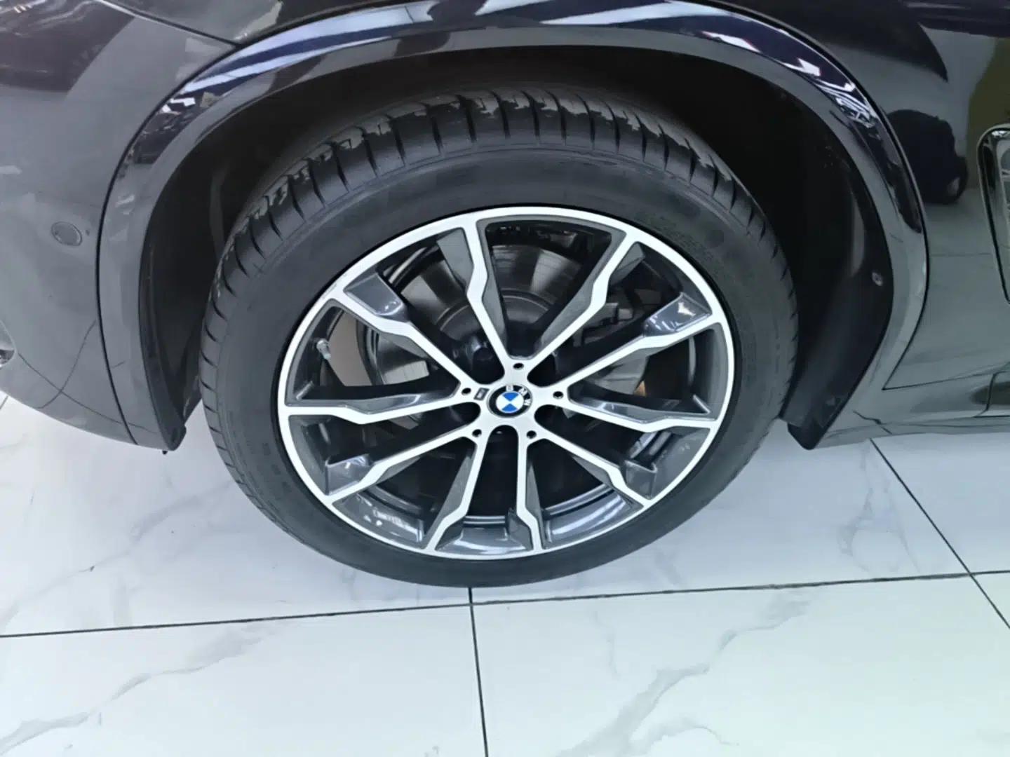 BMW X3 2023 Restyled xDrive30i Leading Edition M Night Sky Package — миниатюра 10