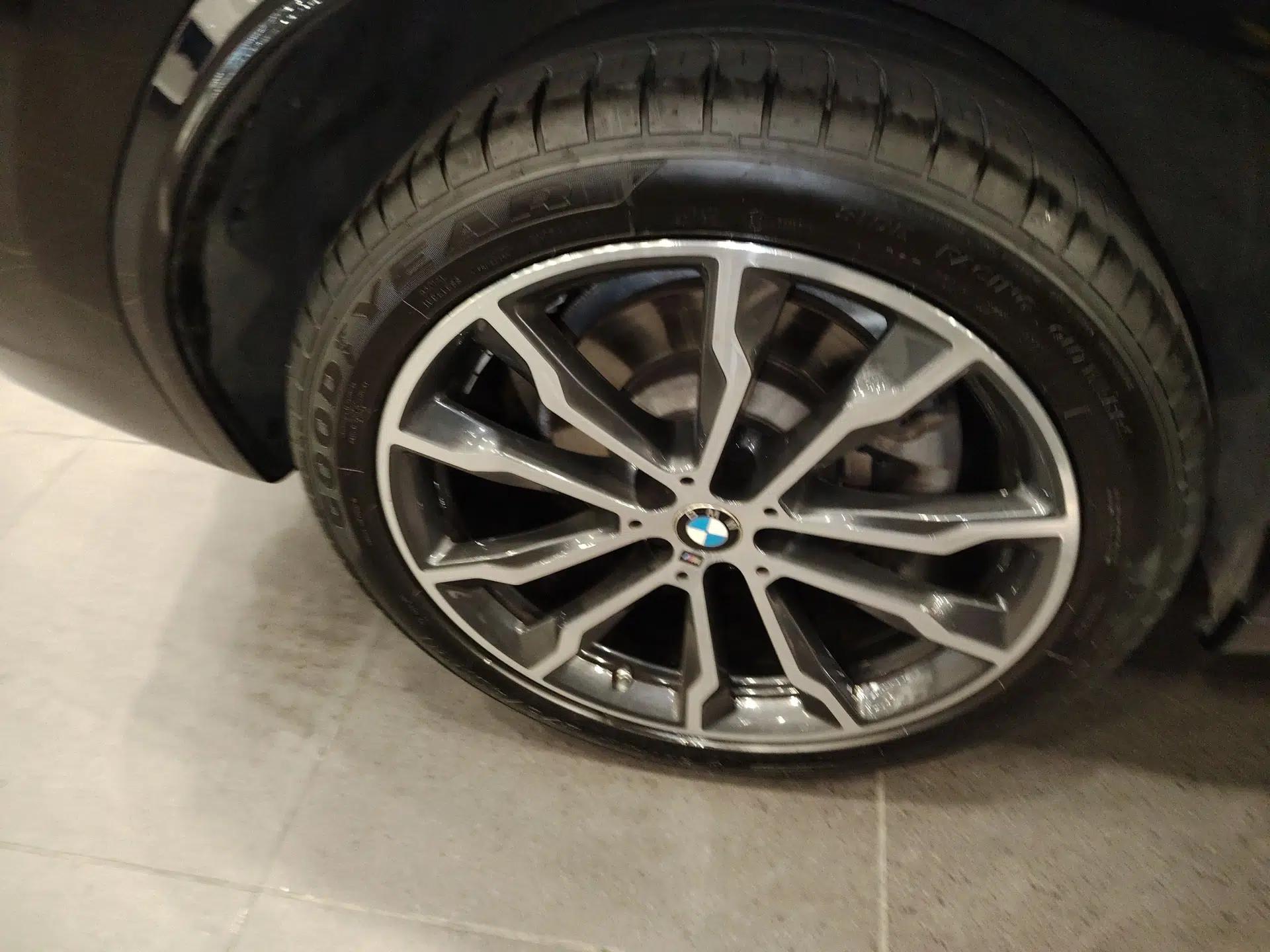 BMW X3 2022 xDrive30i Luxury Model M Night Sky Package — миниатюра 11