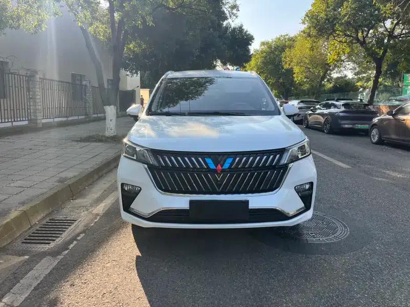 Wuling Jiachen 2022 1.5T CVT Smart Luxury Edition — миниатюра 2