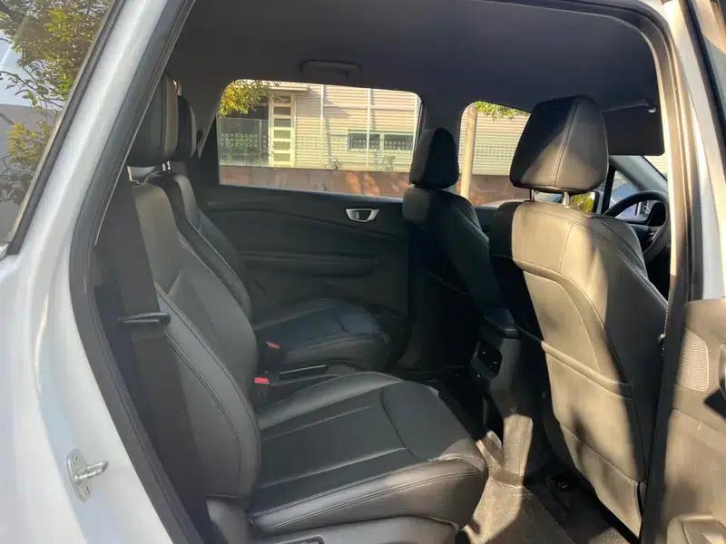 Wuling Jiachen 2022 1.5T CVT Smart Luxury Edition — миниатюра 15