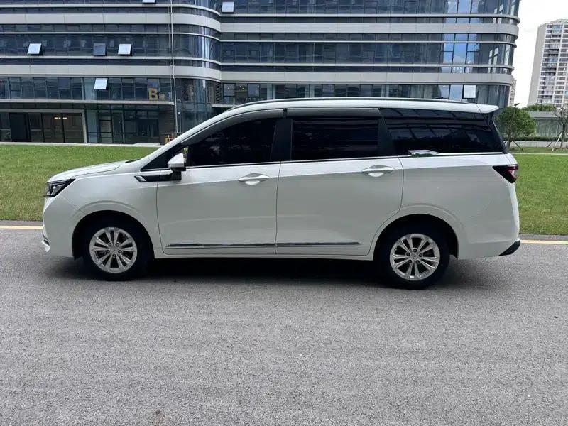 Wuling Jiachen 2022 1.5T CVT Premium Flagship Edition — миниатюра 4