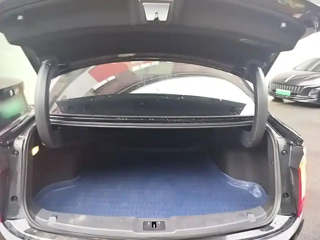 Hongqi E-QM5 2022 Model, 431km Charging Enjoyment Edition — миниатюра 19