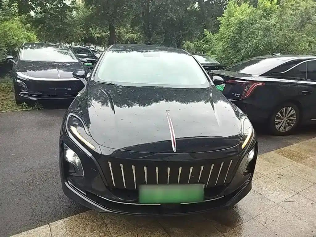 Hongqi E-QM5 2022 Model, 431km Charging Enjoyment Edition — миниатюра 3