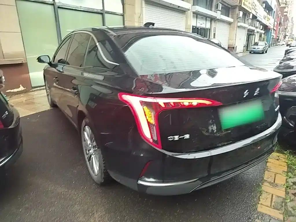 Hongqi E-QM5 2022 Model, 431km Charging Enjoyment Edition — миниатюра 5