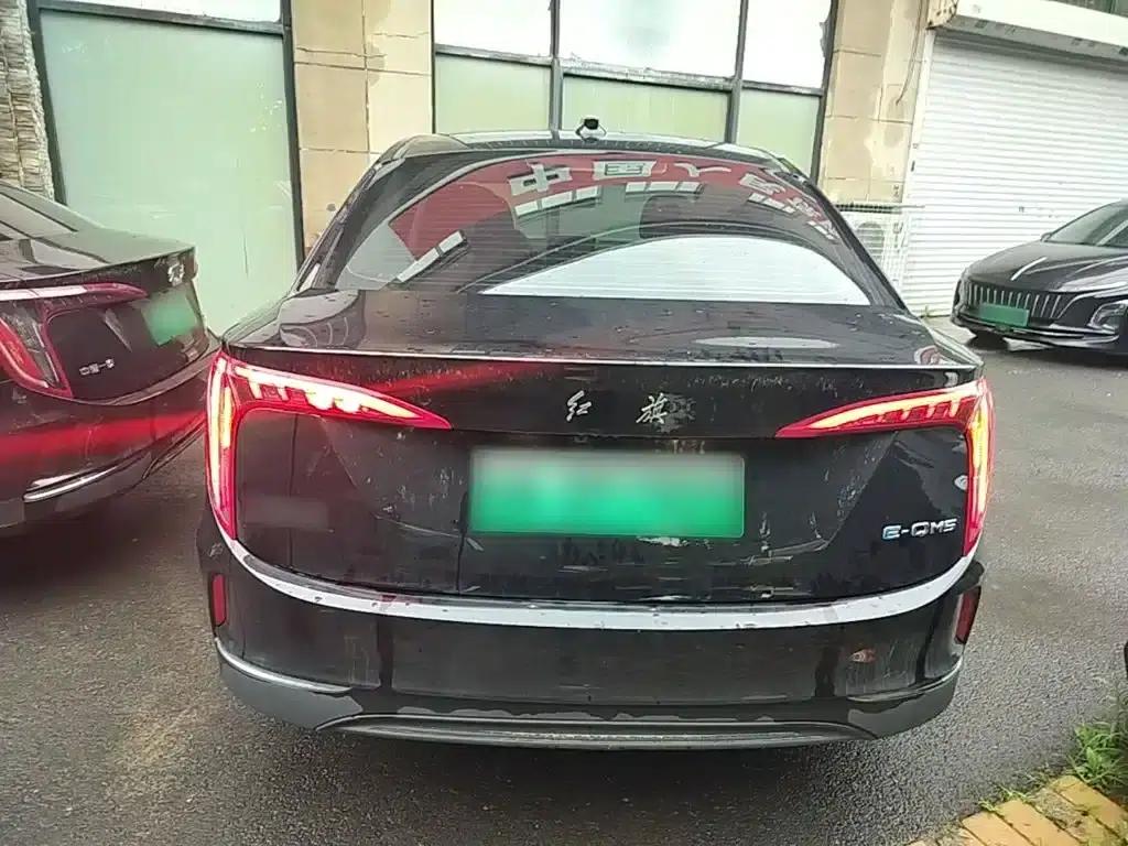 Hongqi E-QM5 2022 Model, 431km Charging Enjoyment Edition — миниатюра 6