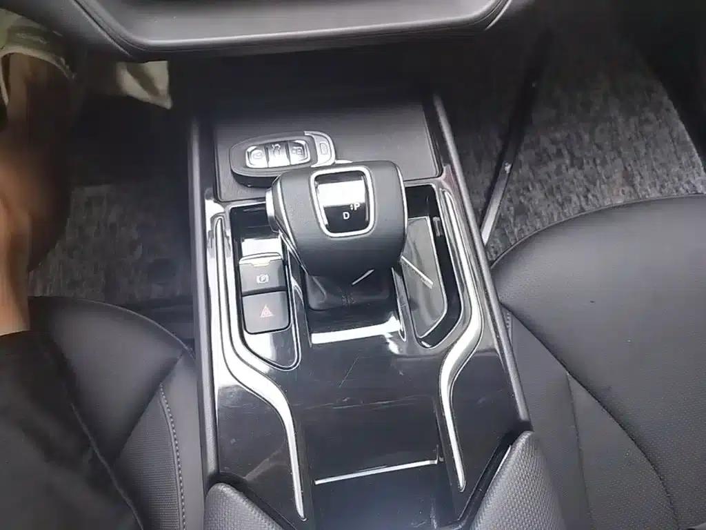 Hongqi E-QM5 2024 Model 610km Plus — миниатюра 14