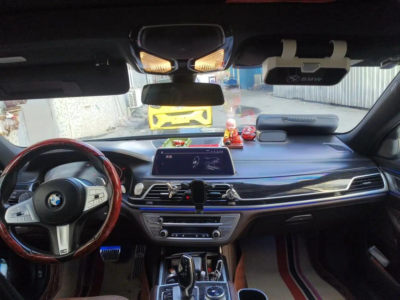 BMW 7 Series 2019 730Li M Sport Package — миниатюра 18