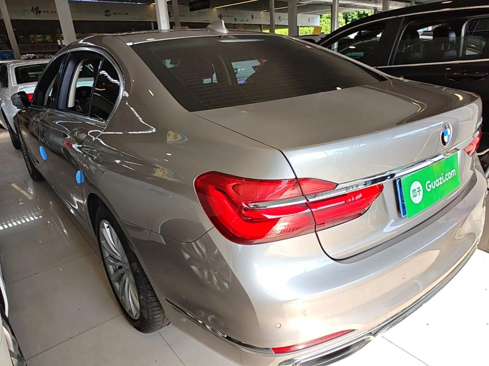 BMW 7 Series 2018 730Li Leading Model Excellence Package — миниатюра 4