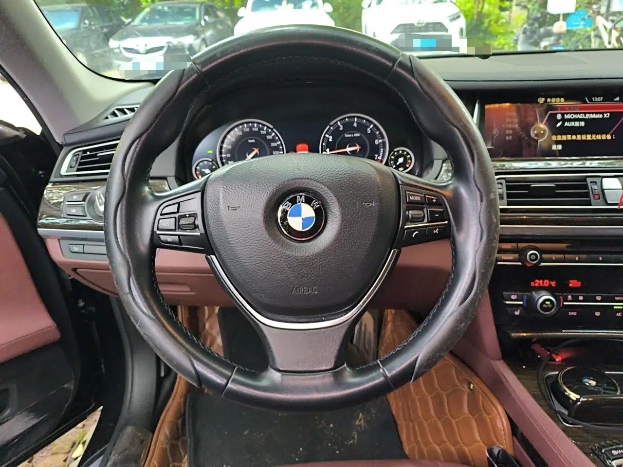 BMW 7 Series 2014 730Li Premium Edition — миниатюра 10
