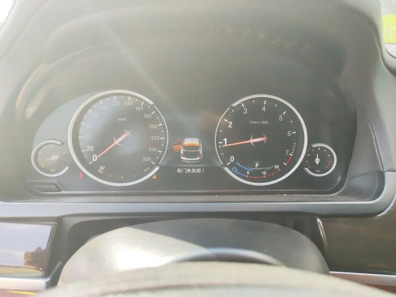 BMW 7 Series 2013 730Li Leading Model — миниатюра 11