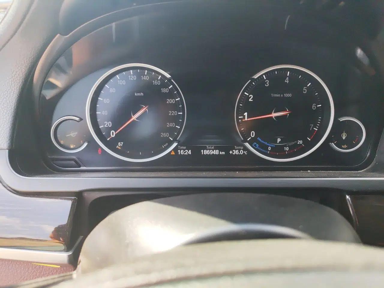 BMW 7 Series 2013 730Li Leading Model — миниатюра 12