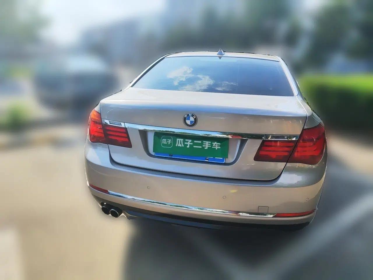 BMW 7 Series 2013 730Li Leading Model — миниатюра 5