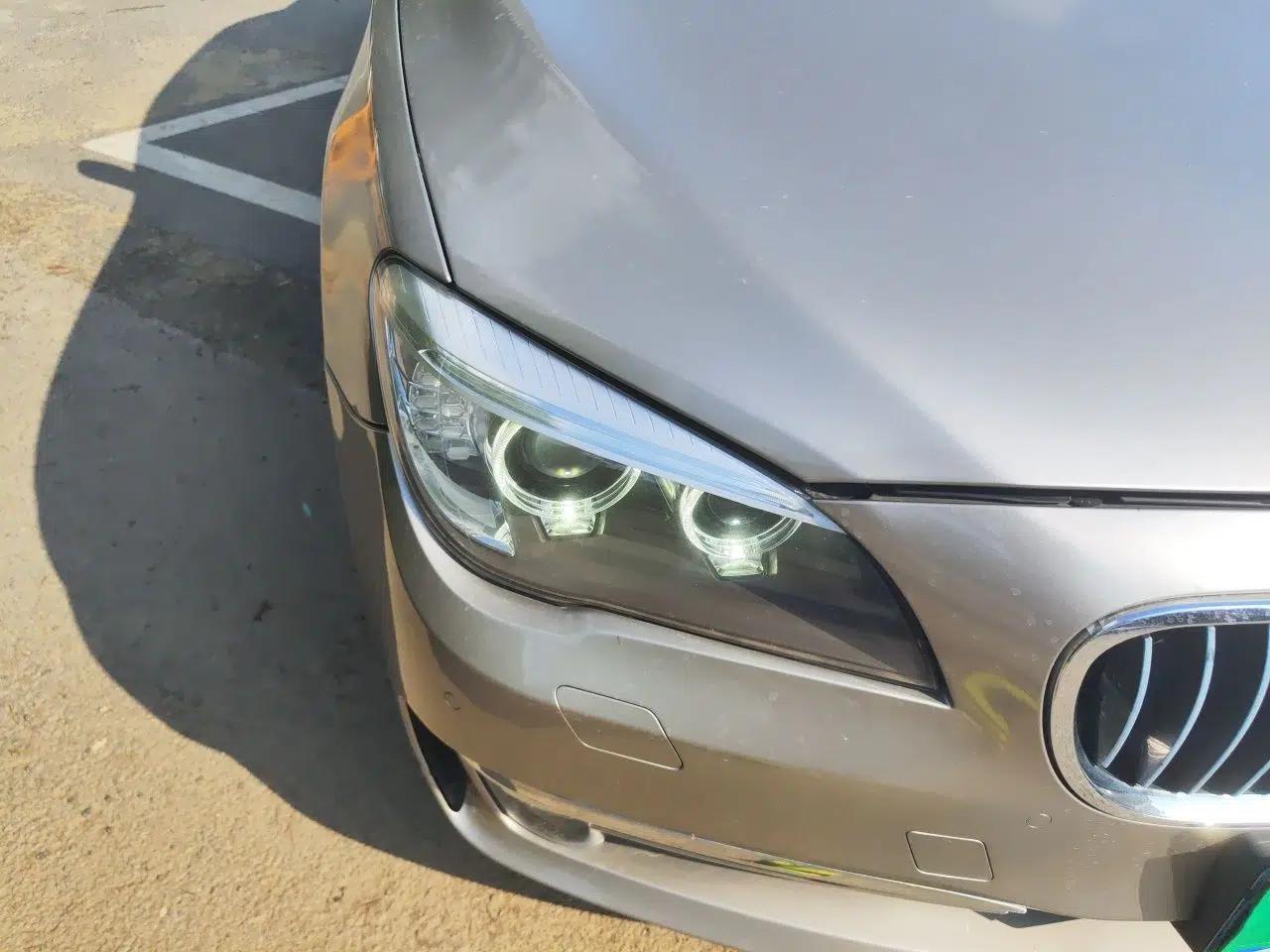 BMW 7 Series 2013 730Li Leading Model — миниатюра 7