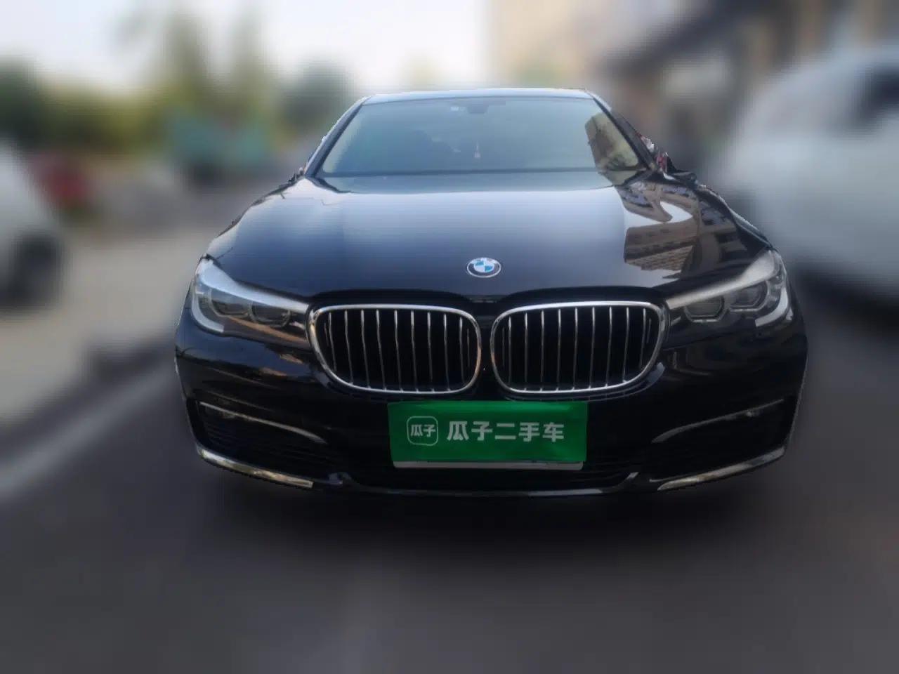BMW 7 Series 2017 730Li Leading Model — миниатюра 2