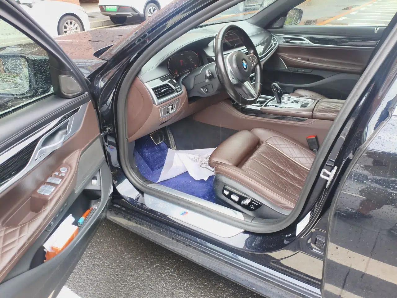 BMW 7 Series 2021 740Li Leading Model M Sport Package — миниатюра 16