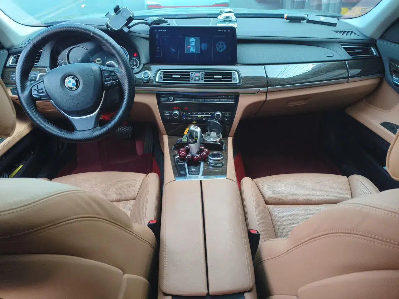 BMW 7 Series 2013 740Li Leading Model — миниатюра 9