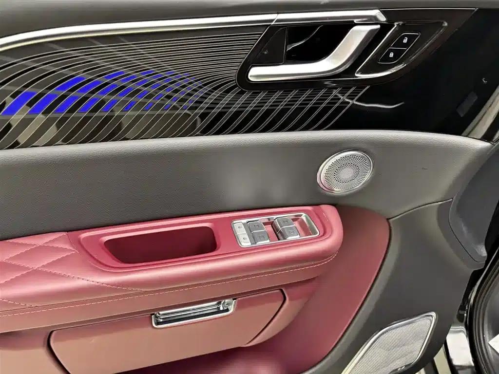 Hongqi E-HS9 2022 Model 660km Flagship Edition (Four Seats) — миниатюра 13