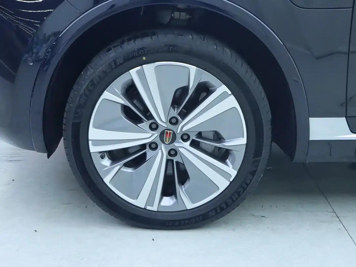 Hongqi E-HS9 2022 Model 660km Flagship Edition (Six Seats) — миниатюра 4