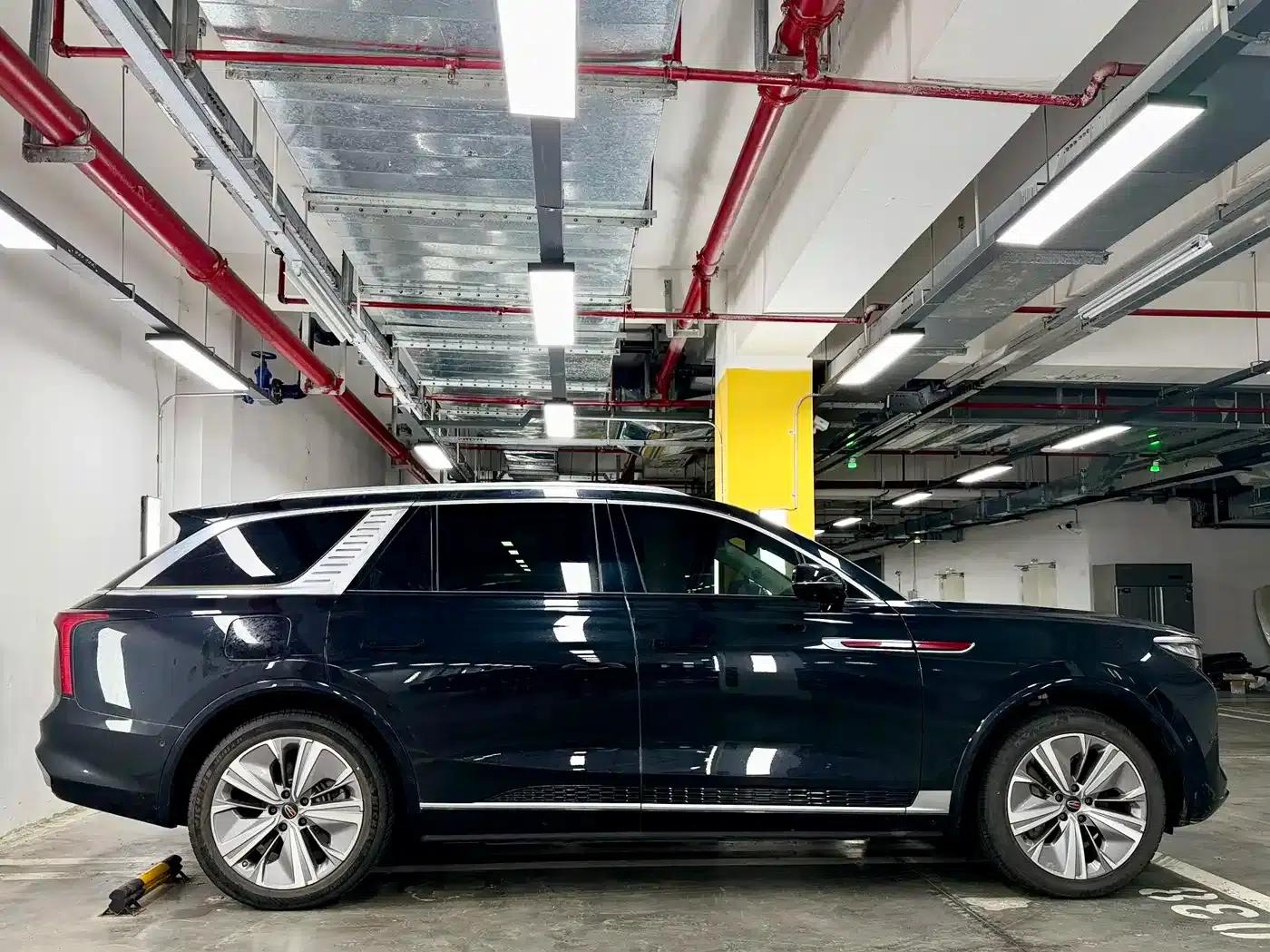 Hongqi E-HS9 2022 Model 690km Flagship Edition (Six Seats) — миниатюра 3
