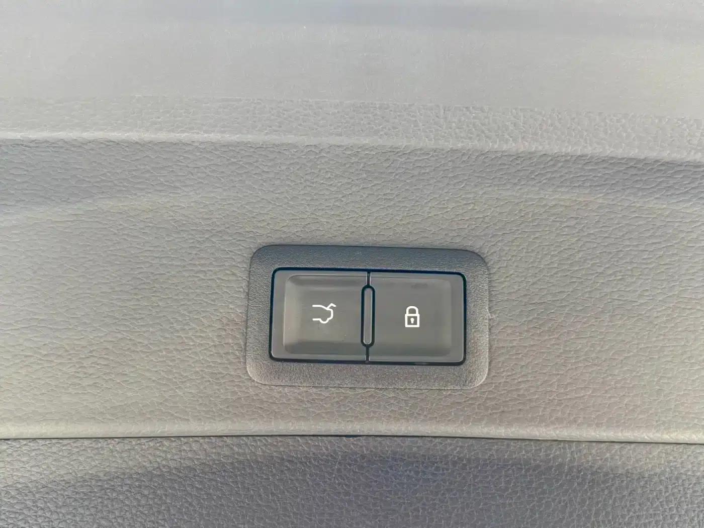 Hongqi E-HS9 2021 Model 510km Flagship Edition (Four Seats) — миниатюра 27