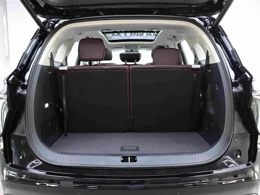 Hongqi HS7 PHEV 2024 2.0T PHEV 4WD Flagship Edition 7-seater — миниатюра 9