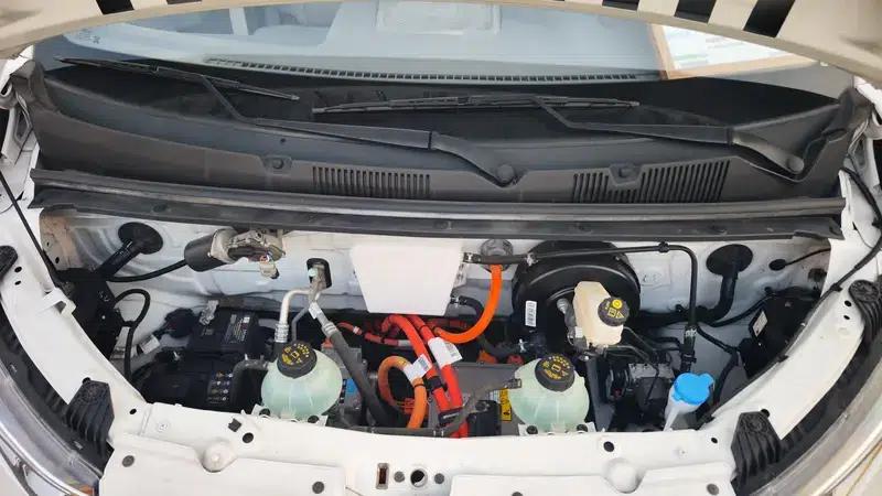 Wuling Yangguang 2024 Model 300km Practical Closed-Window Version 60kW — миниатюра 8