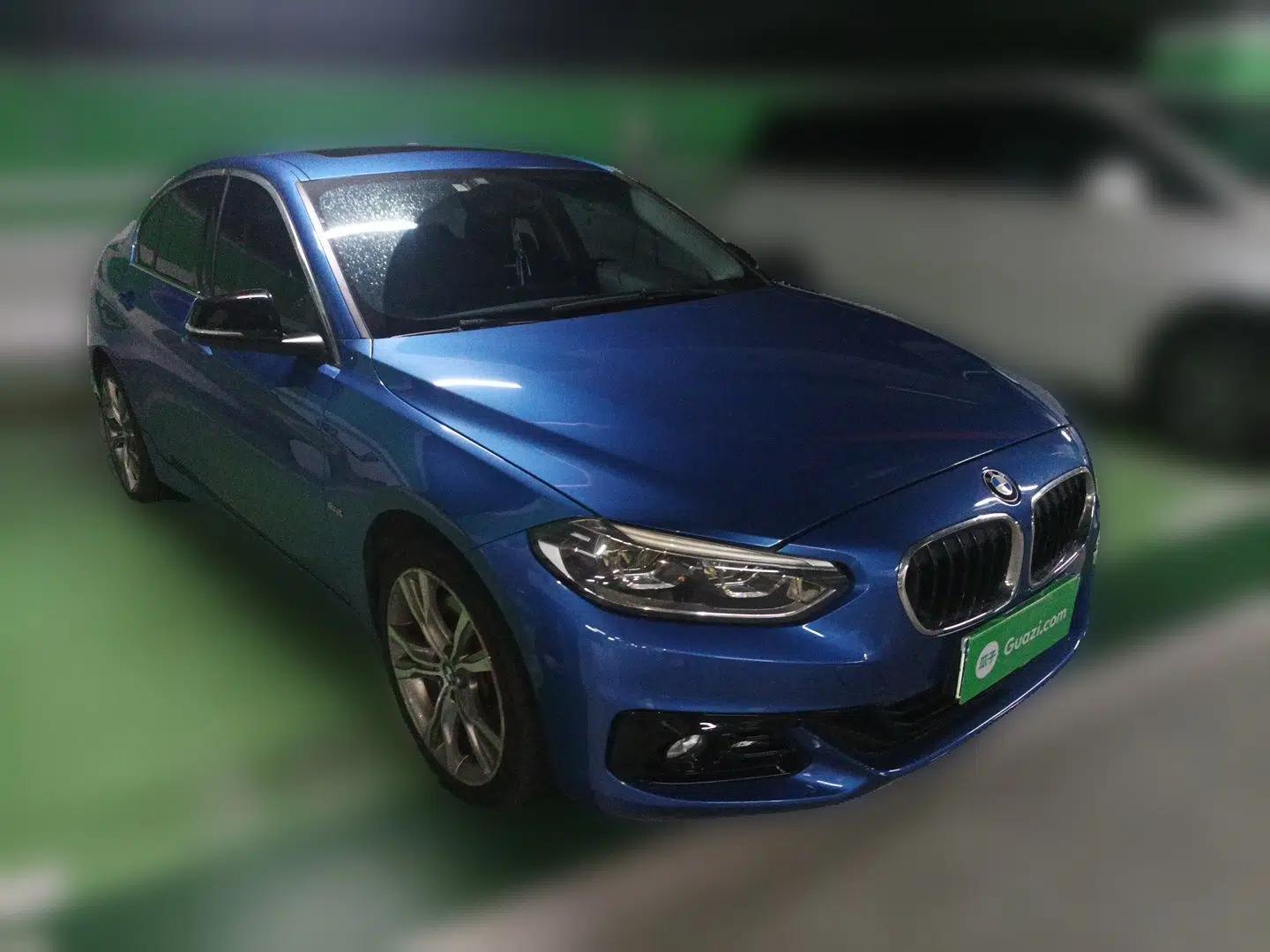 BMW 1 Series 2018 120i Design Package Model — миниатюра 3