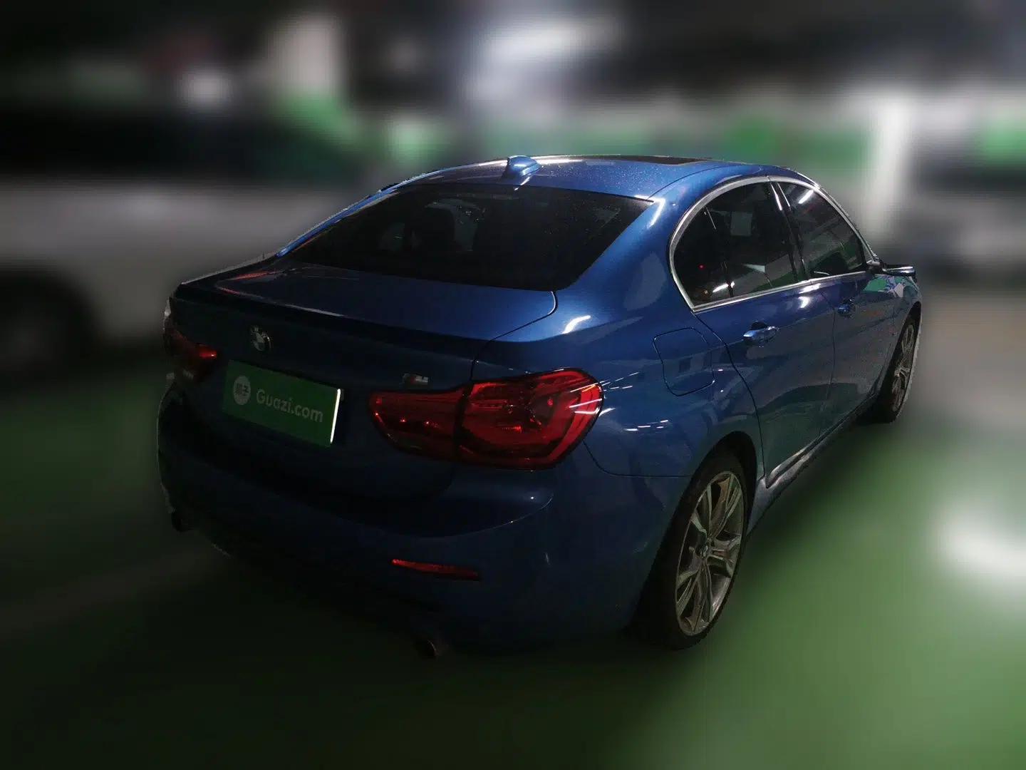 BMW 1 Series 2018 120i Design Package Model — миниатюра 6