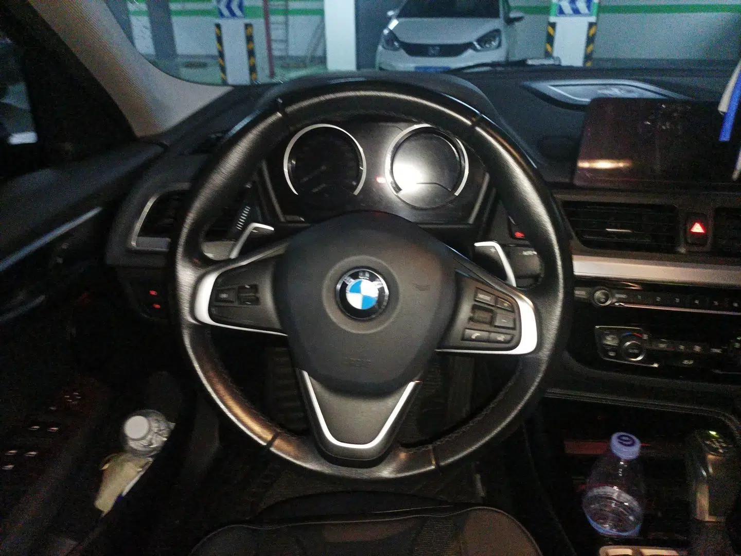 BMW 1 Series 2018 120i Design Package Model — миниатюра 10
