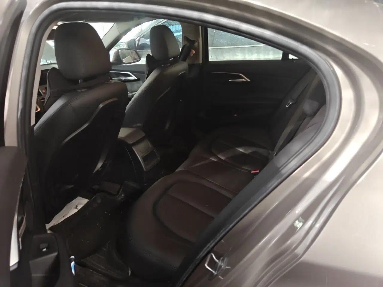 BMW 1 Series 2019 118i Fashion Model — миниатюра 17