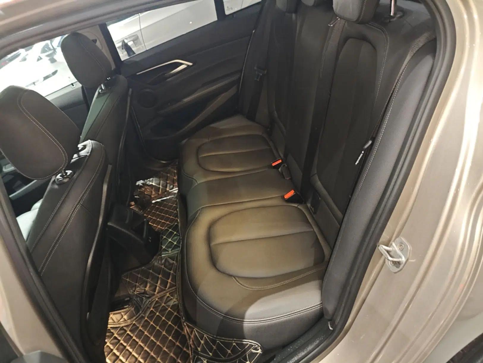 BMW 1 Series 2020 120i M Sport Package — миниатюра 20