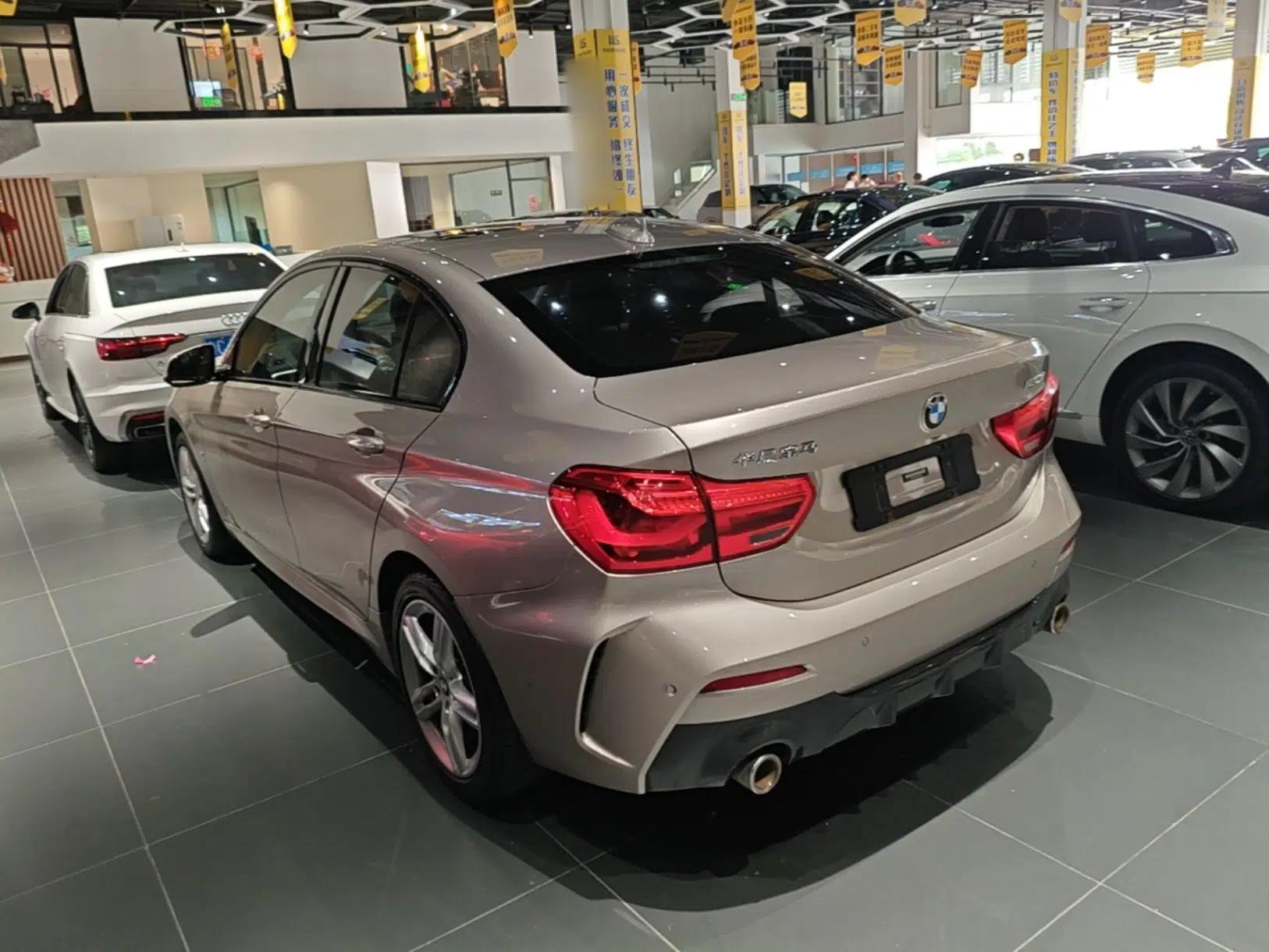 BMW 1 Series 2020 120i M Sport Package — миниатюра 4