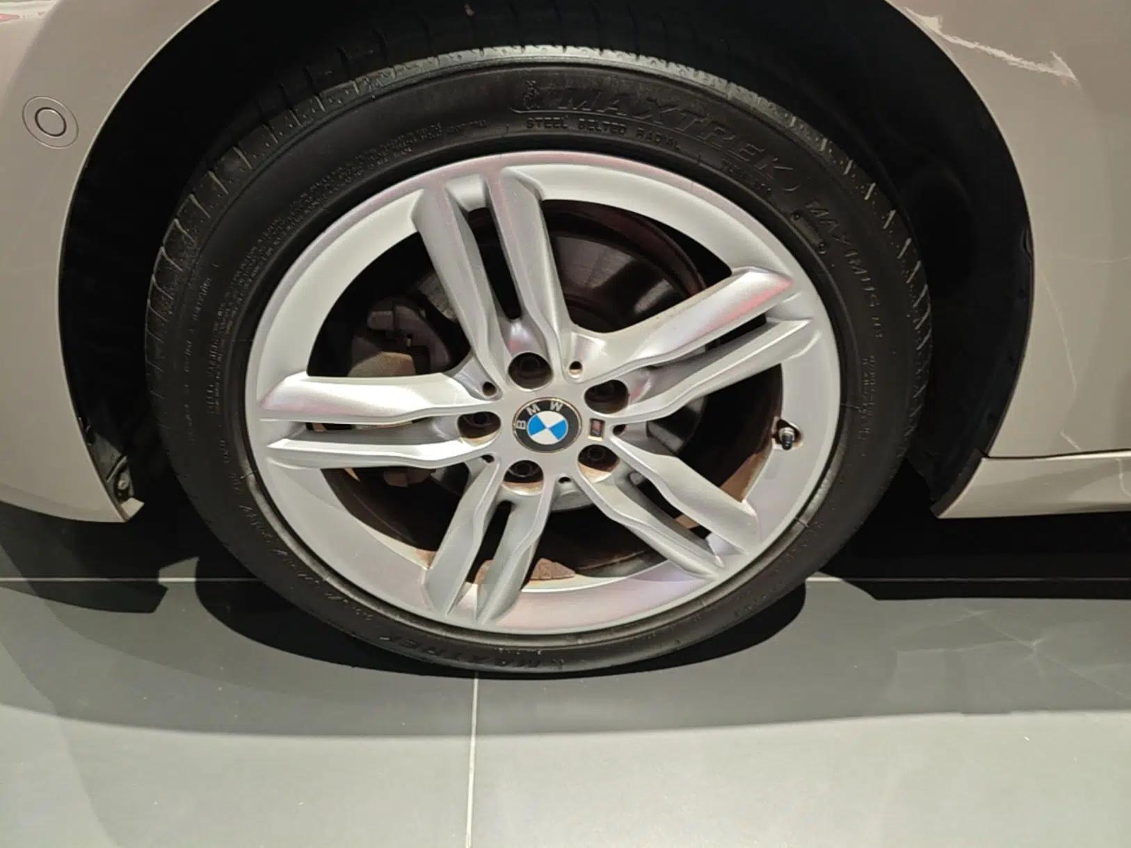 BMW 1 Series 2020 120i M Sport Package — миниатюра 10